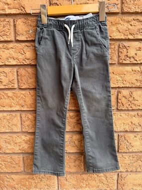 💫10/$25 • Old Navy Grey Relaxed Fit Chinos